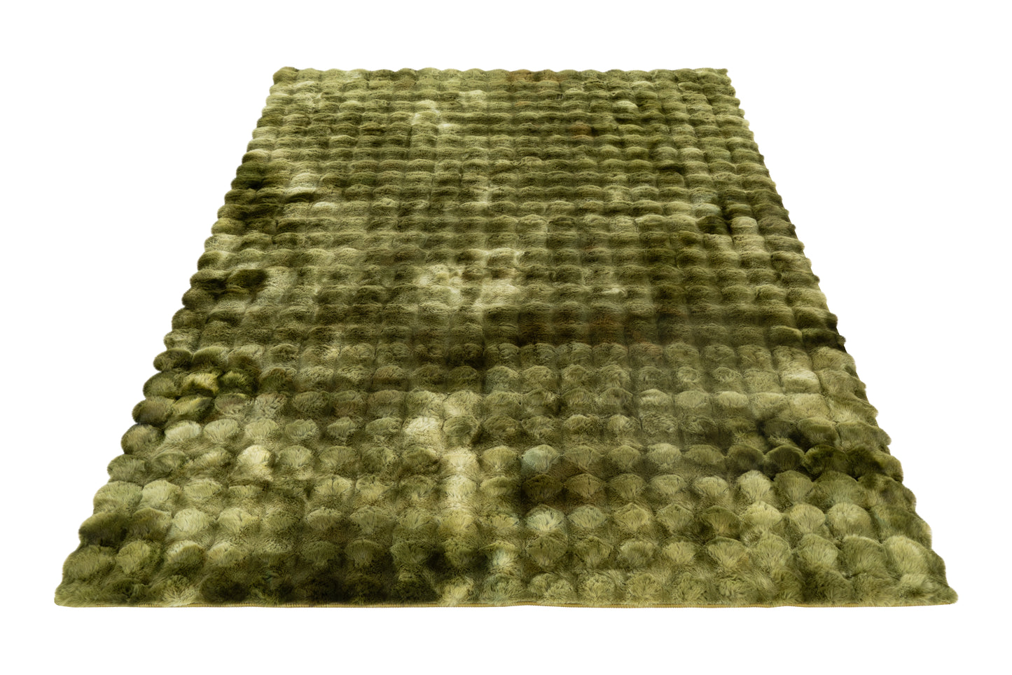 Vooraanzicht van het My Camouflage vloerkleed in groen met golvende structuur