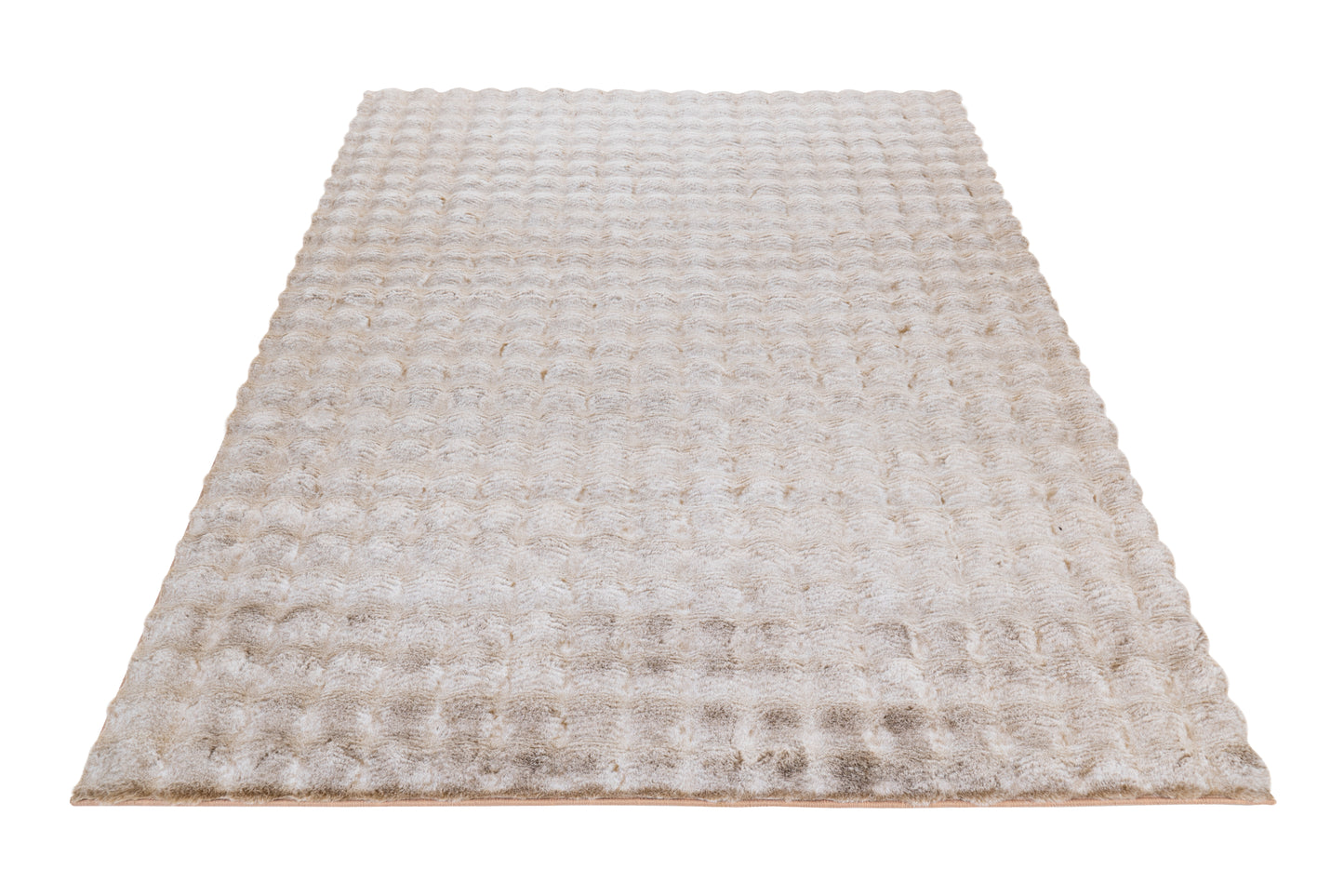 Lalee Avenue vloerkleed My Calypso in beige kleur – perspectiefaanzicht met zachte golvende structuur.