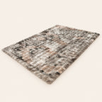 Grijs gemêleerd My Camouflage 845 vloerkleed in schuin productaanzicht op een warme beige achtergrond