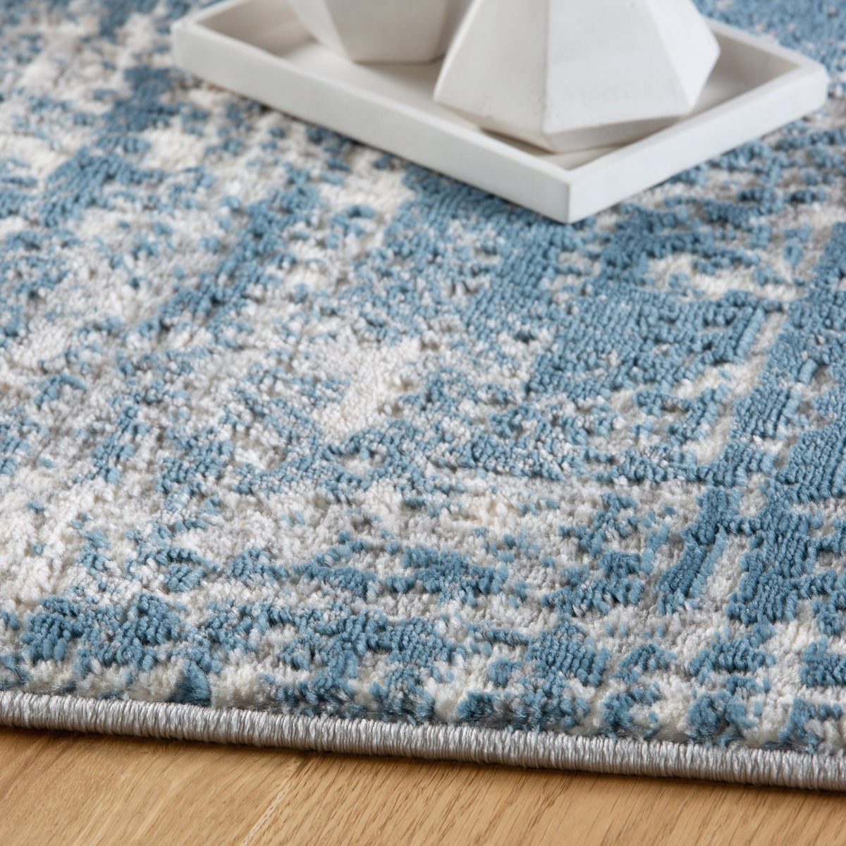 Vloerkleed My Salsa 690 blauw – machinegeweven en zacht - Lalee.Avenue
